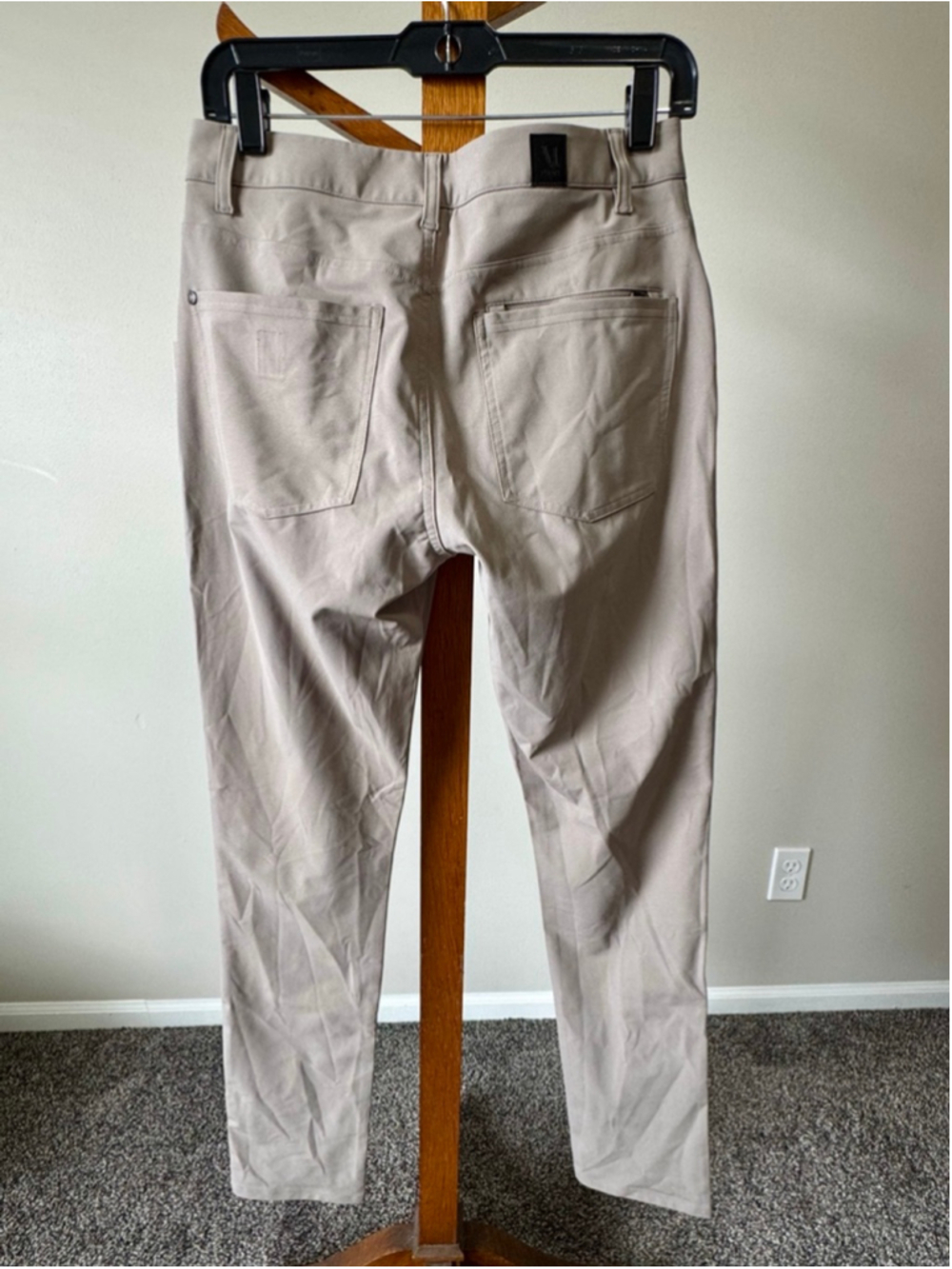 Men's Vuori Meta™ Pant Athletic Slim Fit 28x30" in Mocha NWT - Picture 14 of 16
